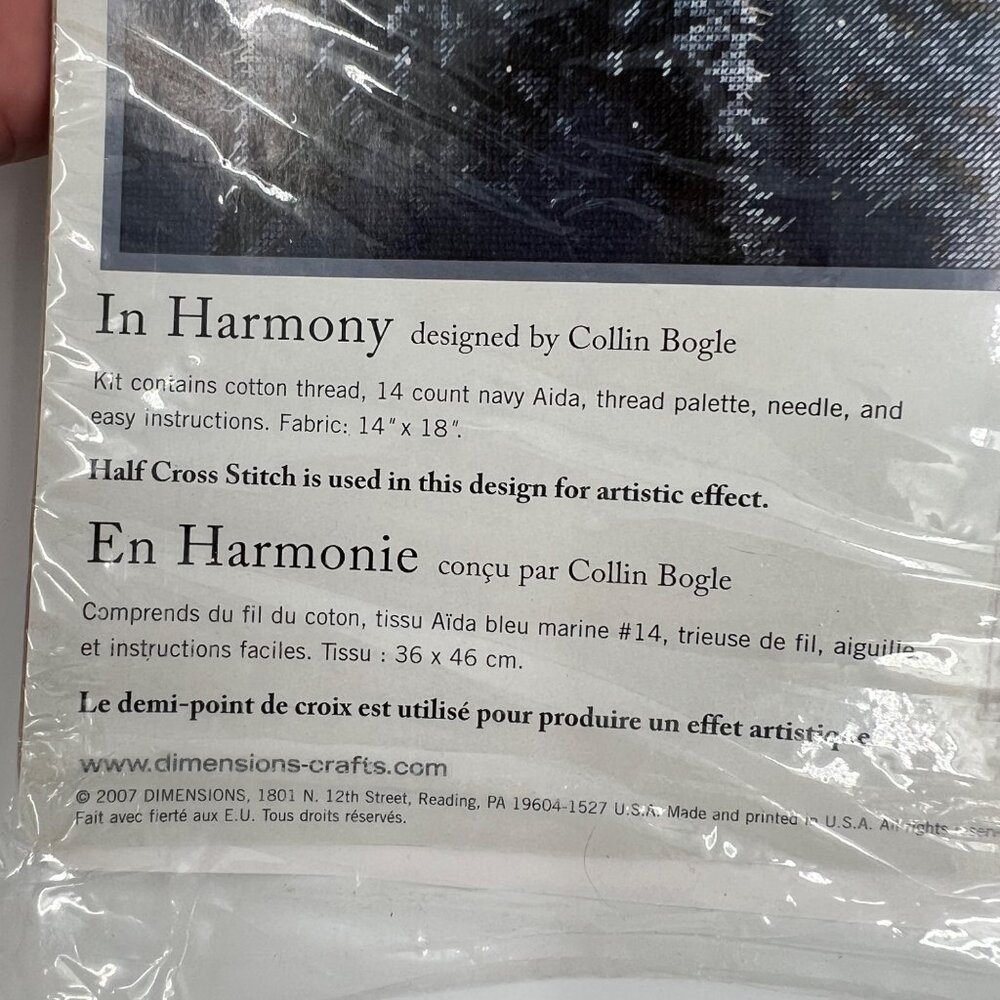 Dimensions Cross Stitch Kit "In Harmony" Howling Wolves Wolf - Picture 2 of 6